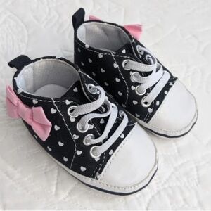 Predictions White Strappy Wedges Womens Size 9